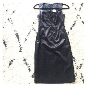 D &G Gorgeous stunning stretchy satin dress.
